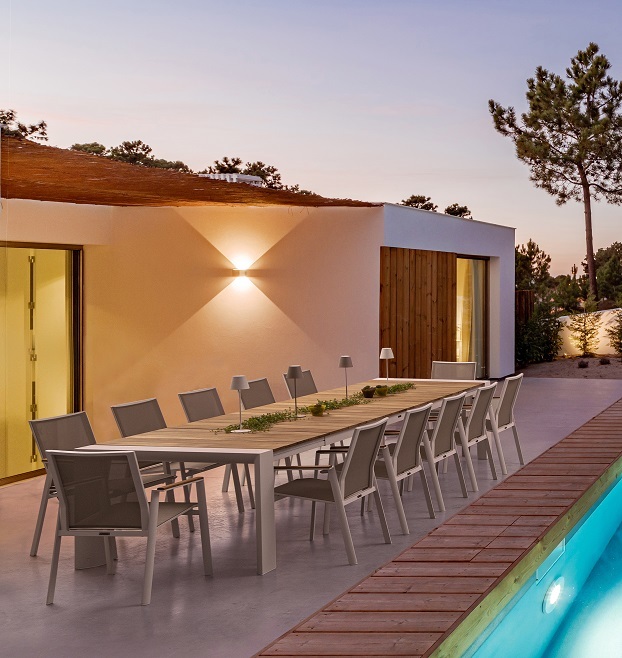 Camerón - Mesa para exterior de 228 (294) cm Blanco/Teca - Imagen 13